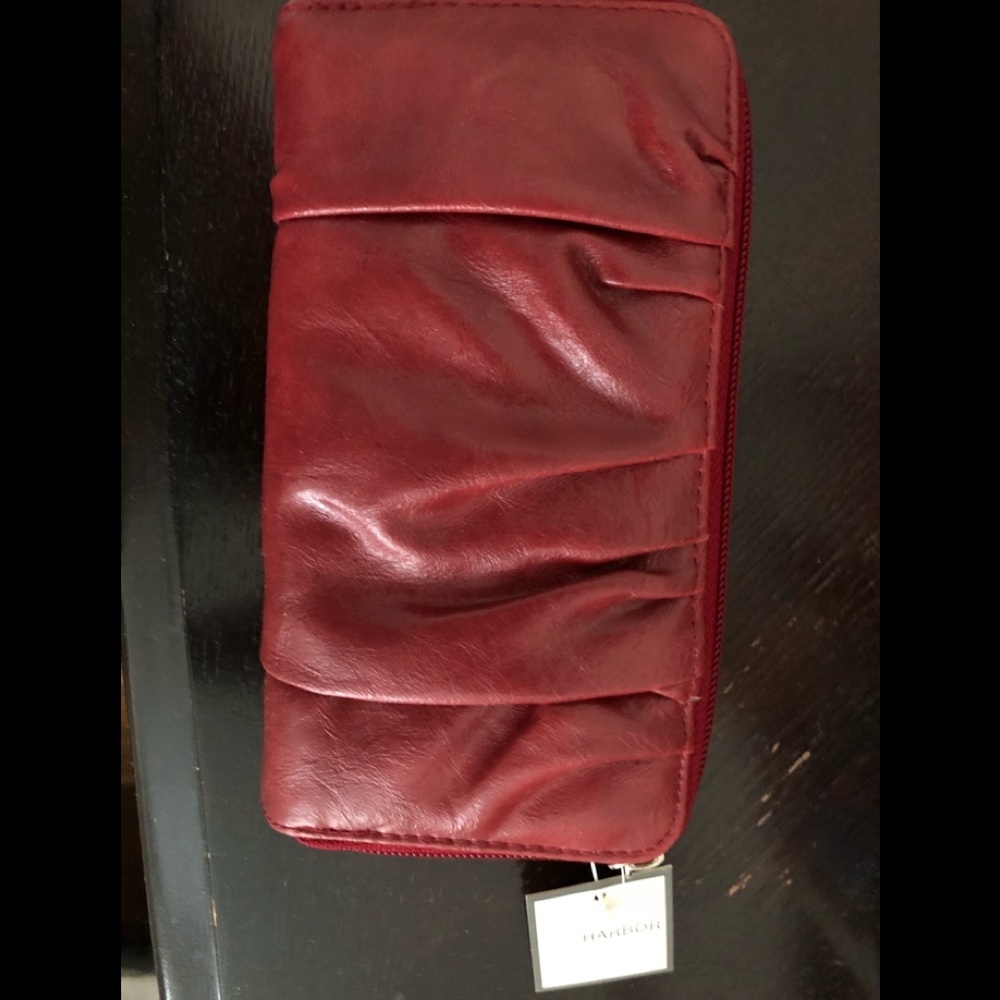 Sag Harbor Clutch Wallet